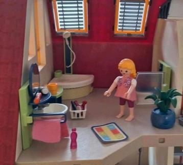 NIEUWE PLAYMOBIL BADKAMER NR 4295 COMPLEET

 beschikbaar voor biedingen