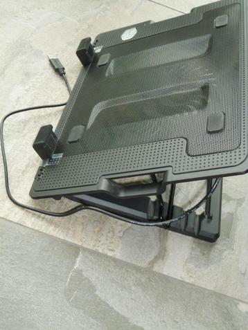 Te koop: Notebook standaard met cooler beschikbaar voor biedingen