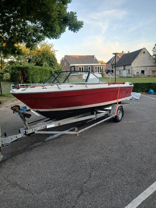 Leuke speedboot bayliner 120 pk, Watersport en Boten, Speedboten, Zo goed als nieuw, 3 tot 6 meter, Benzine, 70 tot 120 pk, Polyester