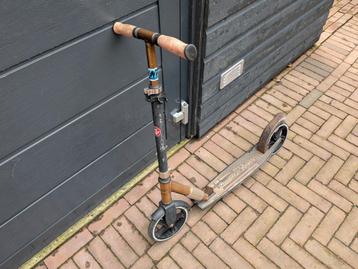 Roze Step beschikbaar voor biedingen