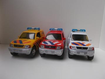 3x Mitsubishi Pajero | Politie | Ambulance | Brandweer beschikbaar voor biedingen