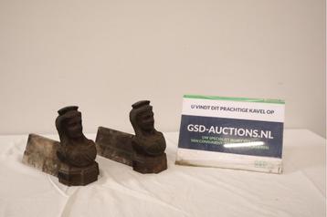 Set van 2 Antiek Gietijzeren Franse Haardbokken beschikbaar voor biedingen