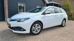 Toyota Auris 1.8 Hybrid Touring Sports CVT Zeer betrouwbaar, Auto's, Toyota, 65 €/maand, Stof, 4 cilinders, Wit