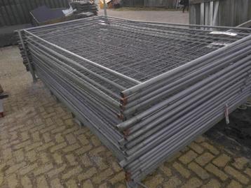 bouwhekken beschadigd ideaal voor  wolfwerendraster ca 200x beschikbaar voor biedingen