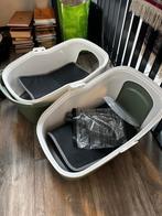 Two green cat litter boxes with two mats and litter scoops, Dieren en Toebehoren, Kattenbakken, Ophalen