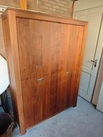 Mooie massief houten kast, Huis en Inrichting, Kasten | Kledingkasten, Ophalen, 150 tot 200 cm, Zo goed als nieuw, Modern