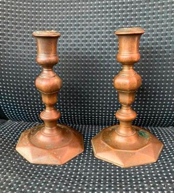 Kandelaar antieke 18e eeuwse rood koperen bronzen kandelaars beschikbaar voor biedingen