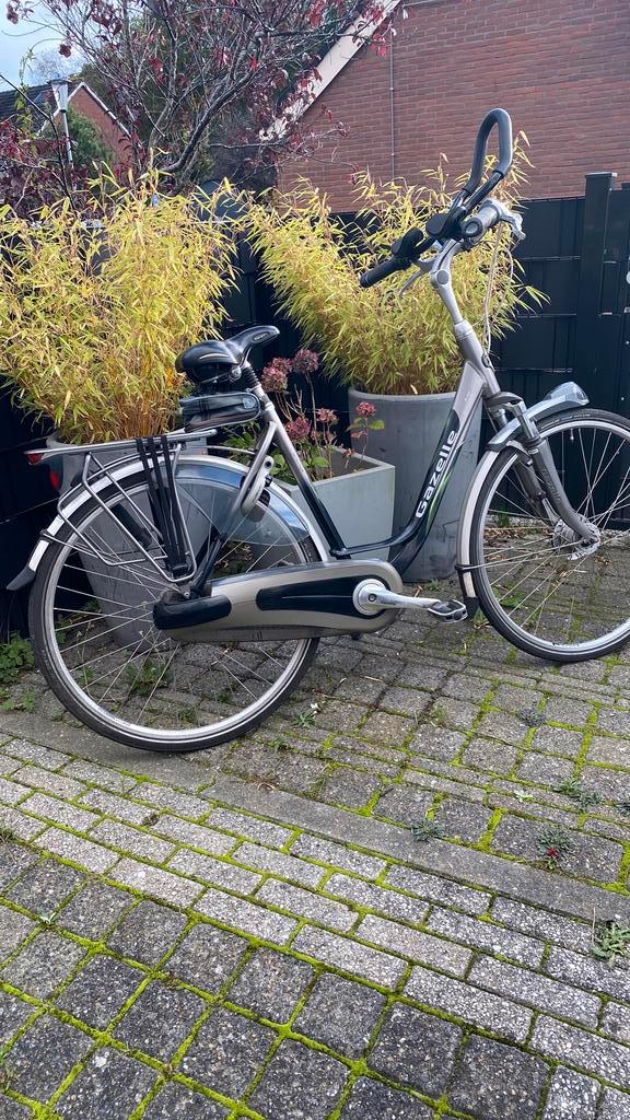 Mooie Nette Gazelle Damesfiets, Fietsen en Brommers, Fietsen | Dames | Damesfietsen, Zo goed als nieuw, Gazelle, Versnellingen
