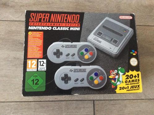 Mini Super Nintendo SNES Classic + 2 Controllers & 21 Games, Spelcomputers en Games, Games | Nintendo Super NES, Zo goed als nieuw