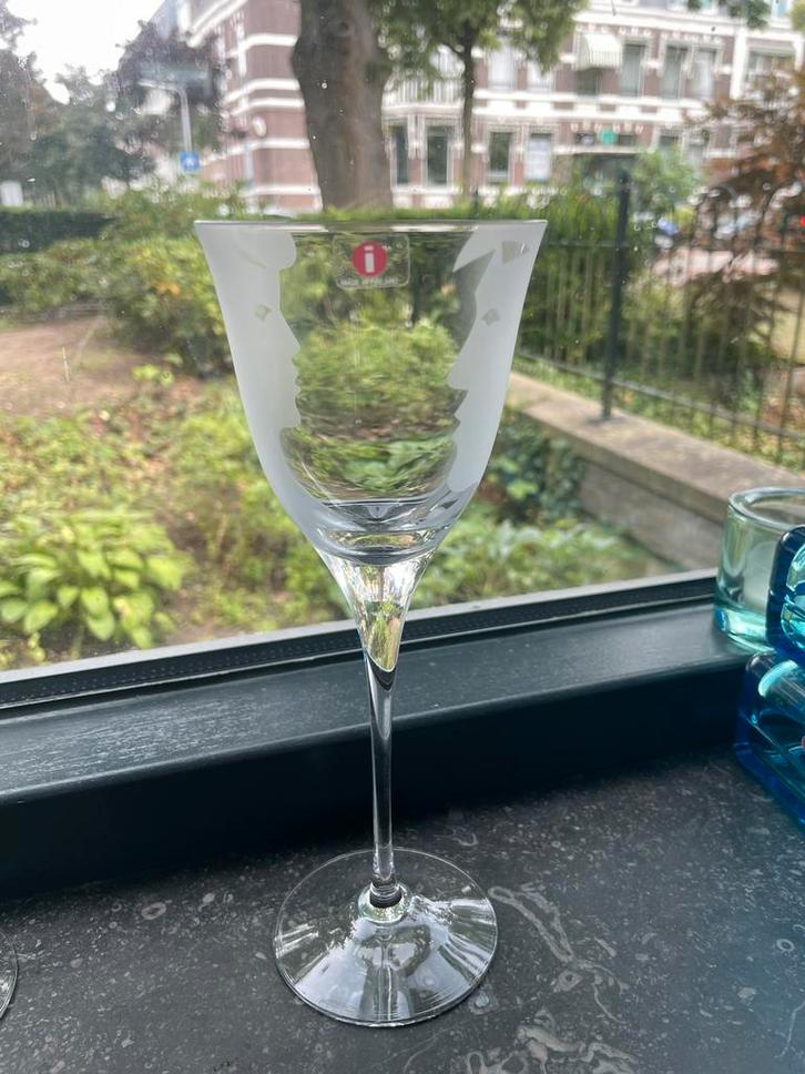 Iittala Romanssi wijnglas, Verzamelen, Glas en Borrelglaasjes, Zo goed als nieuw, Overige typen, Ophalen of Verzenden