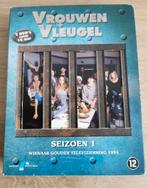 28 .. vrouwenvleugel seizoen 1, Alle leeftijden, Ophalen of Verzenden, Zo goed als nieuw