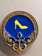 Efteling Wonder Hotel magneet pin - glazen muiltje, Verzamelen, Ophalen of Verzenden, Zo goed als nieuw, Button of Speldje