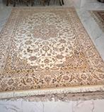 Perzisch handgeknoopt tapijt met zijde accenten - 6m2 - Nain, Ophalen, Nain, 200 cm of meer, Crème