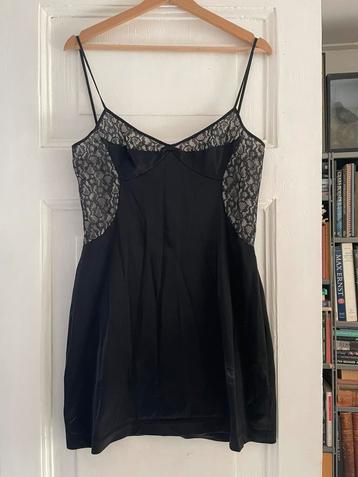 Vintage zwart onderjurkje, maat M beschikbaar voor biedingen