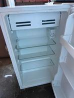 Koelkast met vriesvak - Werkt perfect!, Witgoed en Apparatuur, Vriezers en Diepvrieskisten, Vrieskast, Gebruikt, Minder dan 85 cm