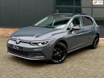 Volkswagen Golf 1.5 eTSI IQ.Light Panoramadak l Camera l Sto, Auto's, Electronic Stability Program (ESP), Euro 6, 4 cilinders