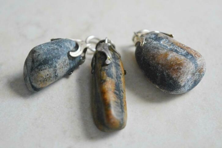 Chiastoliet hanger, Verzamelen, Mineralen en Fossielen, Mineraal, Ophalen of Verzenden