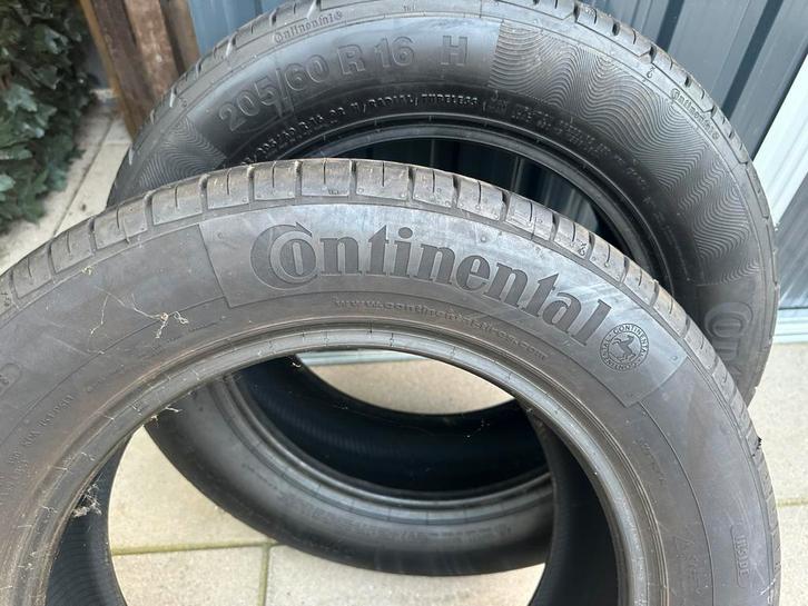 2x Continental ContiPremiumContact 5 Zomerband 205/60 R16, Auto diversen, Autosport-onderdelen, Zo goed als nieuw, Ophalen