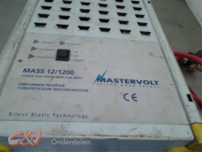 Acculader diversen van een Renault Master, Auto-onderdelen, Elektronica en Kabels, Renault, Gebruikt, 3 maanden garantie, Ophalen of Verzenden