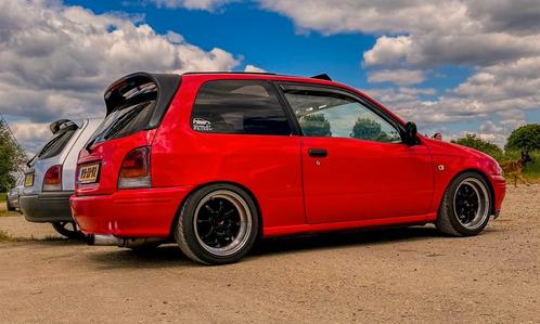 Toyota Starlet 1.3 16V 1996 Rood, Auto's, Toyota, Particulier, Starlet, Benzine, Hatchback, Handgeschakeld, Origineel Nederlands