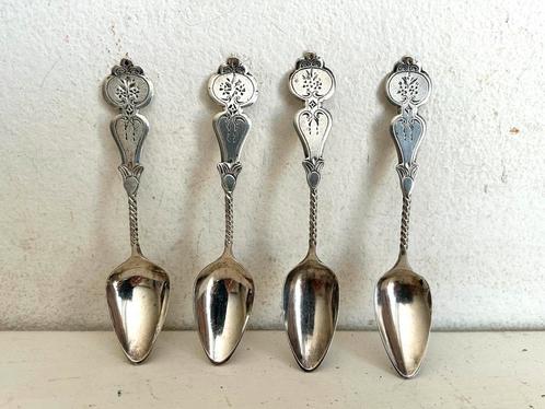 Antiek zilveren lepeltjes Weduwe Arie Pluut, Antiek en Kunst, Antiek | Goud en Zilver, Zilver, Ophalen