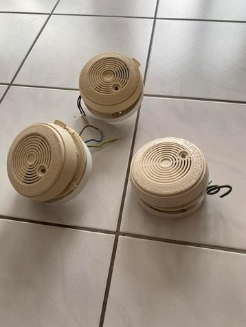Rookmelders (drie stuks) beschikbaar voor biedingen
