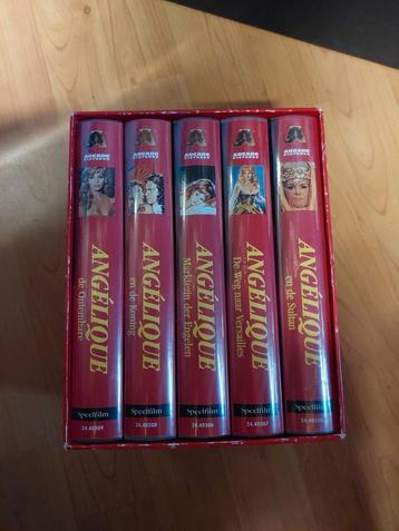 Angelique VHS box 5 videobanden  beschikbaar voor biedingen