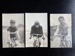 3x onbekende fotokaart wielrenners wie herkent er een?, Verzamelen, Verzenden, Voor 1920, Ongelopen, Sport en Spel