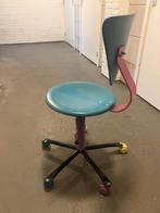Retro stoel 1980's Memphis DesignStyle Colorful Office Chair, Retro 1980's Memphis Design Style Colorful Desk Office Chair, Blauw