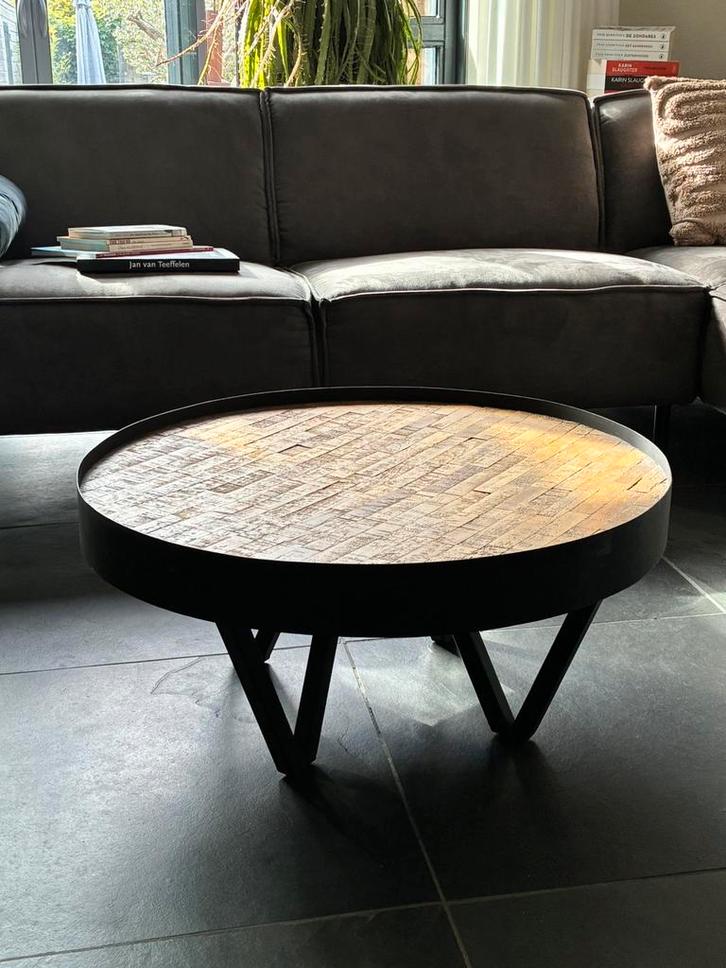 Woood Dax stoere salon/bijzettafel 74cm doorsnede 34cm hoog, Huis en Inrichting, Tafels | Salontafels, Gebruikt, Minder dan 50 cm