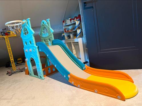 Kinder - peuter glijbaan kasteel - Als nieuw, Kinderen en Baby's, Speelgoed | Buiten | Speelhuisjes, Zo goed als nieuw, Kunststof