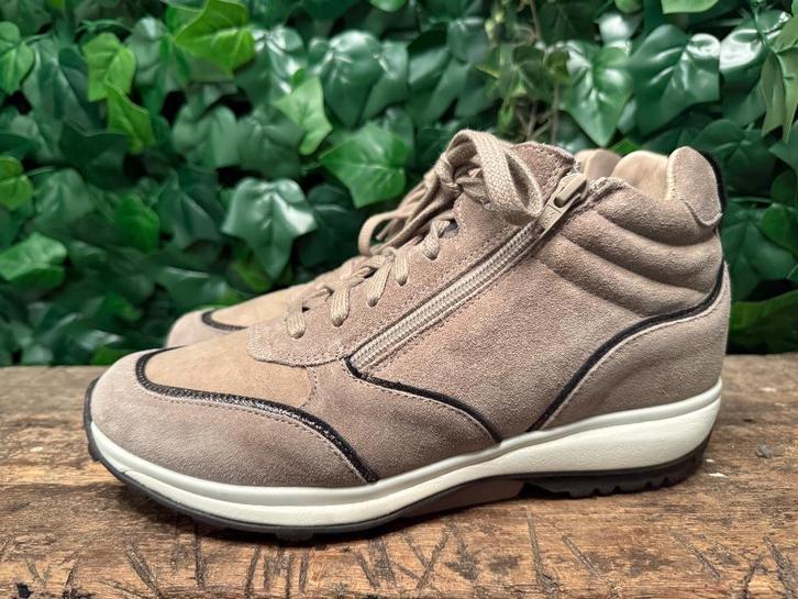 bijna Nieuwe sneakers van Xsensible maat 42 (wijdte GX), Kleding | Dames, Schoenen, Zo goed als nieuw, Sneakers of Gympen, Beige