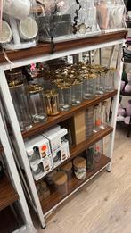 Presentatıe kast, Ophalen, 110 cm of meer, Zo goed als nieuw, 90 cm of meer