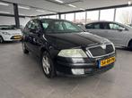 Skoda Octavia 1.6 Ambiente 5-deurs half leer airco elektrisc, Auto's, Skoda, Voorwielaandrijving, Gebruikt, Zwart, 4 cilinders
