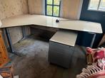 Ahrend hoekbureau met ladekast, Huis en Inrichting, Bureaus, Ophalen, Elektrisch, Gebruikt, Bureau