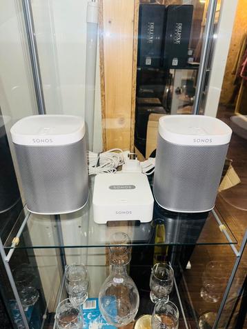 Sonos Play 1 set van 2 speakers + Bridge beschikbaar voor biedingen