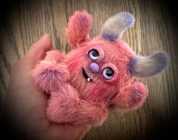 Lief Monster Teddy beer handgemaakt beweegbaar pop doll bear beschikbaar voor biedingen