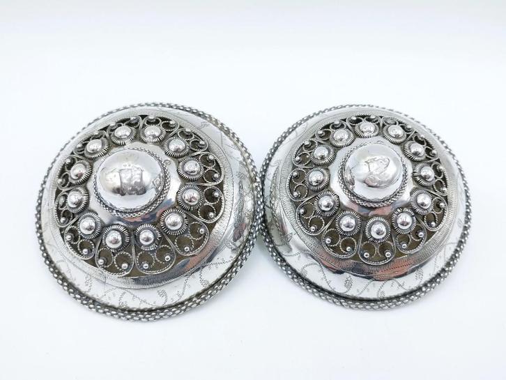 Forse zilveren broekstukken, Zuid-Beveland, 1900, Antiek en Kunst, Antiek | Goud en Zilver, Zilver, Verzenden