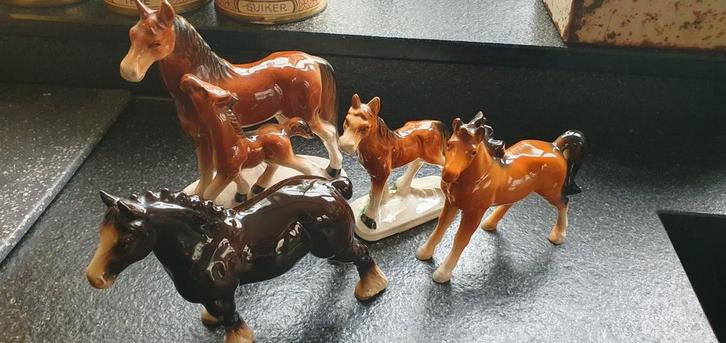 Vintage porseleinen paarden beeldjes, Antiek en Kunst, Antiek | Keramiek en Aardewerk, Ophalen of Verzenden