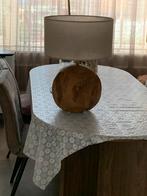 Beige lamp met houten voet - uniek design!, Huis en Inrichting, Lampen | Lampenkappen, Ophalen, Gebruikt, Beige, 50 cm of meer