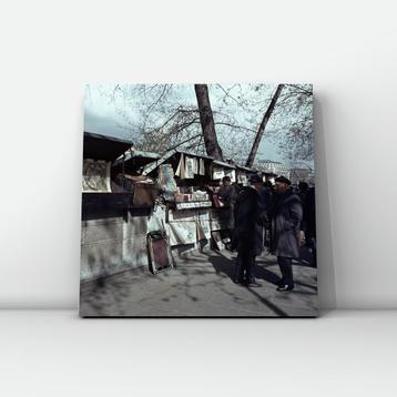 Fine art print “Boekenstalletjes langs de Seine, Parijs 1960 beschikbaar voor biedingen
