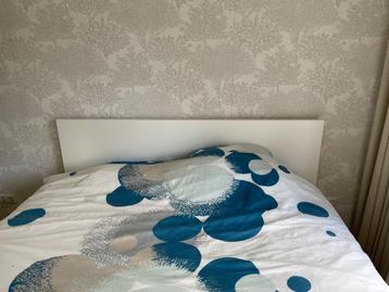Wit ikea bed met 4 lades + lattenbodem + matras 