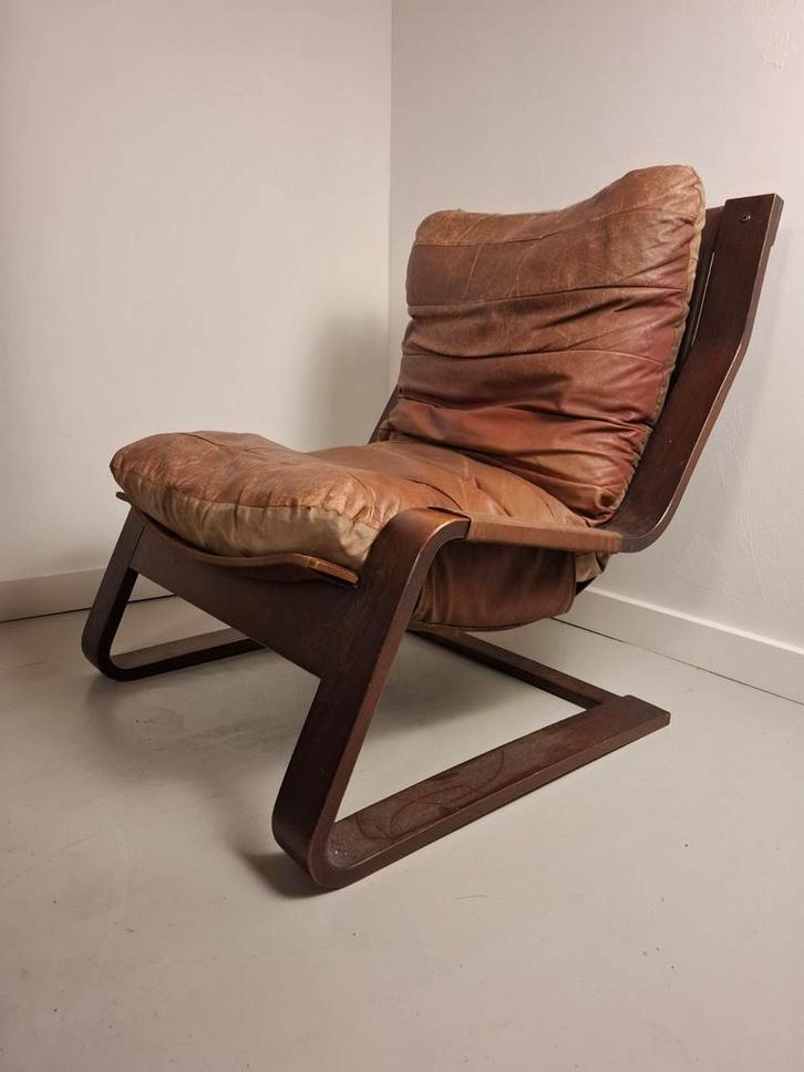 Vintage design fauteuil jaren 70 Scandinavisch design, Huis en Inrichting, Fauteuils, Gebruikt, Leer, 50 tot 75 cm, Ophalen of Verzenden