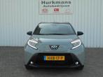 Toyota Aygo X 1.0 VVT-i AUTOMAAT PREMIUM JBL TOP KLEUR !, Gebruikt, 4 stoelen, Leder en Stof, Handgeschakeld