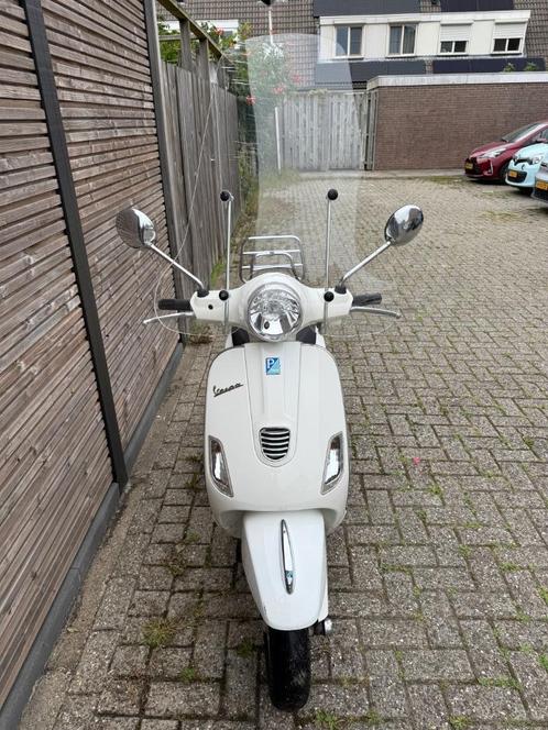 Vespa LX50 4-takt bromfiets scooter 50cc wit, Fietsen en Brommers, Scooters | Vespa, Gebruikt, Vespa LX, Maximaal 45 km/u, Benzine