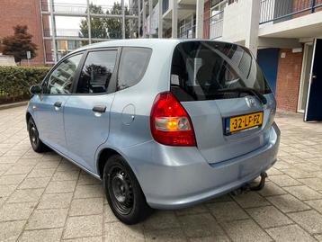 Honda Jazz 1.4 I LS • NIEUWE APK • AIRCO • TREKHAAK • CARPLY beschikbaar voor biedingen