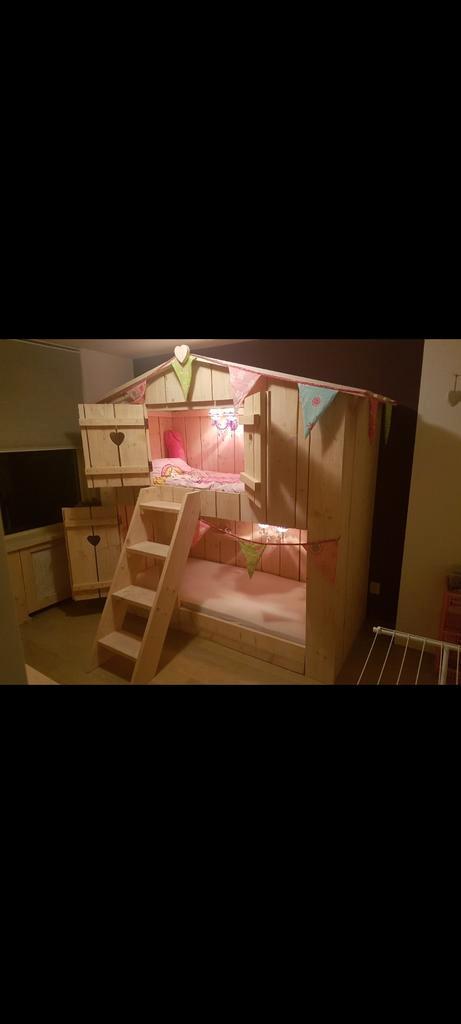 Mooi stapelbed whitewash..Compleet, Kinderen en Baby's, Kinderkamer | Stapelbedden en Hoogslapers, Zo goed als nieuw, Stapelbed