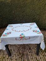 Geborduurd tafelkleed Huisvlijt, Ophalen of Verzenden, Gebruikt, Rechthoek