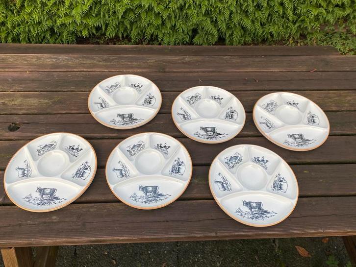 Gien fondueborden met boerderijdieren, Huis en Inrichting, Keuken | Servies, Gebruikt, Bord(en), Overige stijlen, Aardewerk, Ophalen of Verzenden