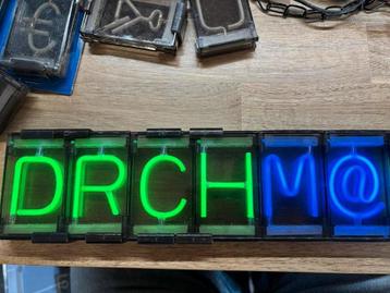 Neo-Link Neon Mini Letters Set beschikbaar voor biedingen